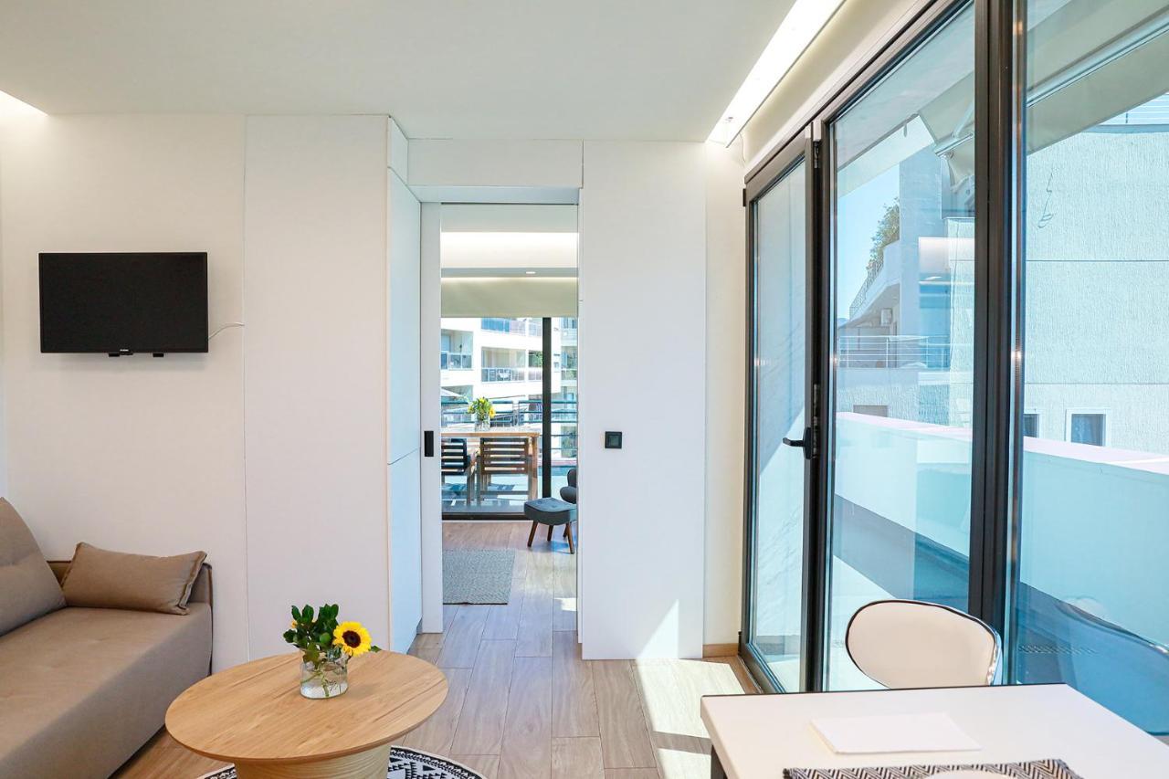 The First Key Luxury & Small Apartment In The Center Of Xanthi Exterior foto